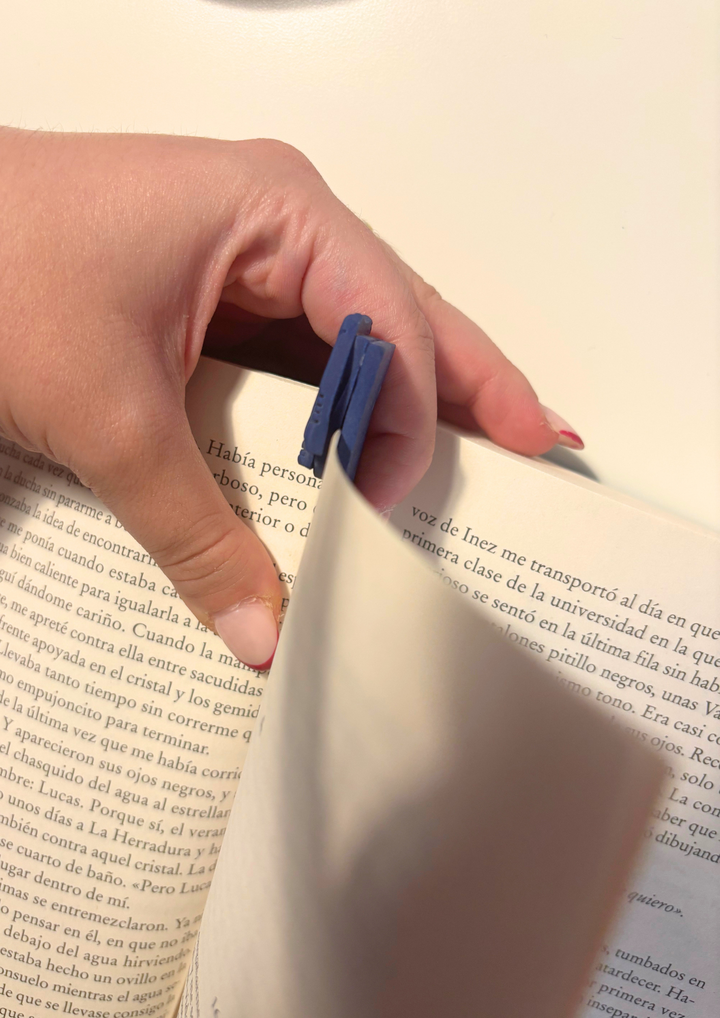 Marcapáginas / Punto de libro mini Off Campus