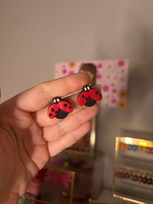 Pendientes REBAJAS mariquita