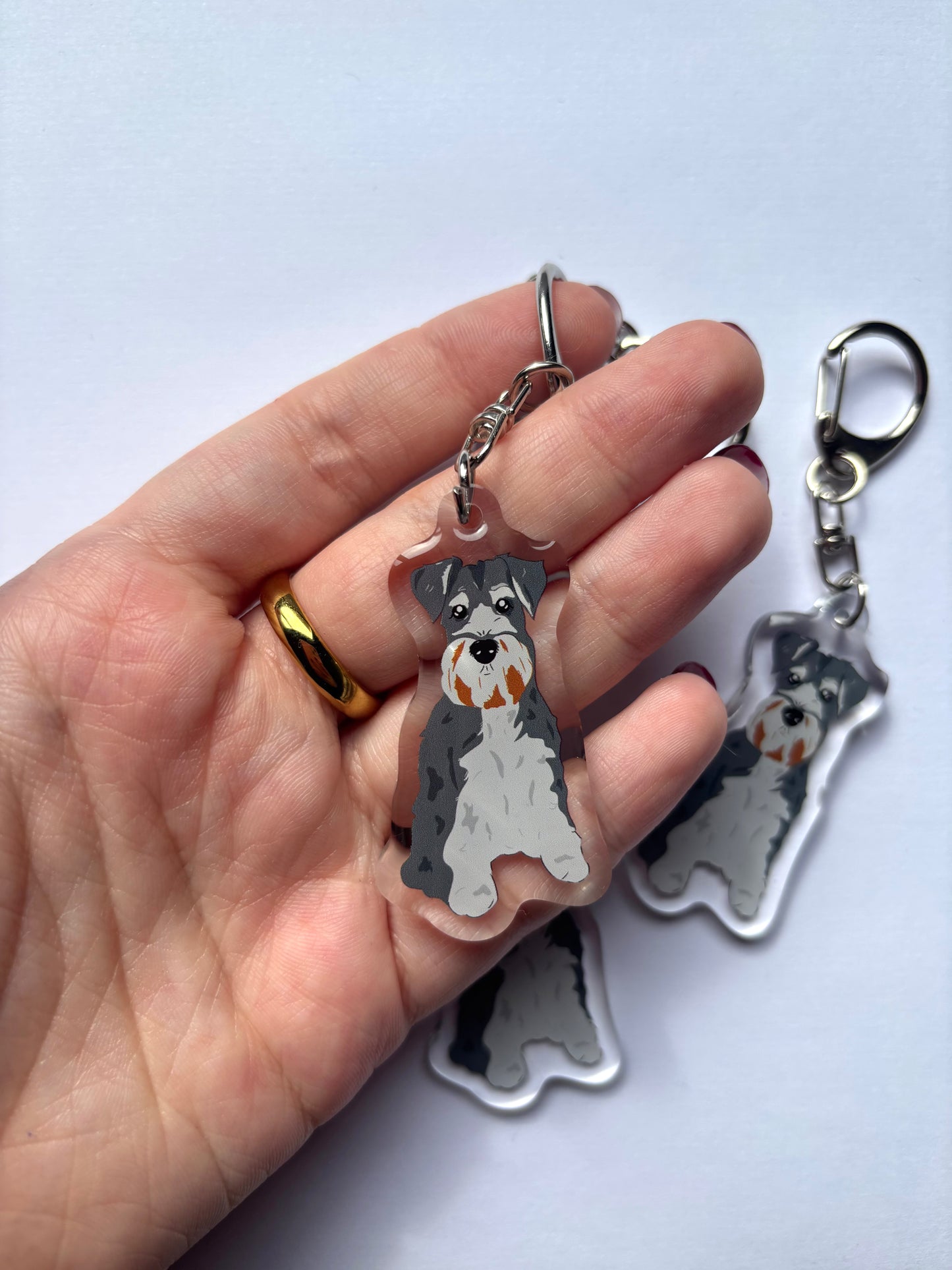 Llavero Schnauzer gris