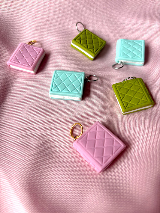 Charm libro