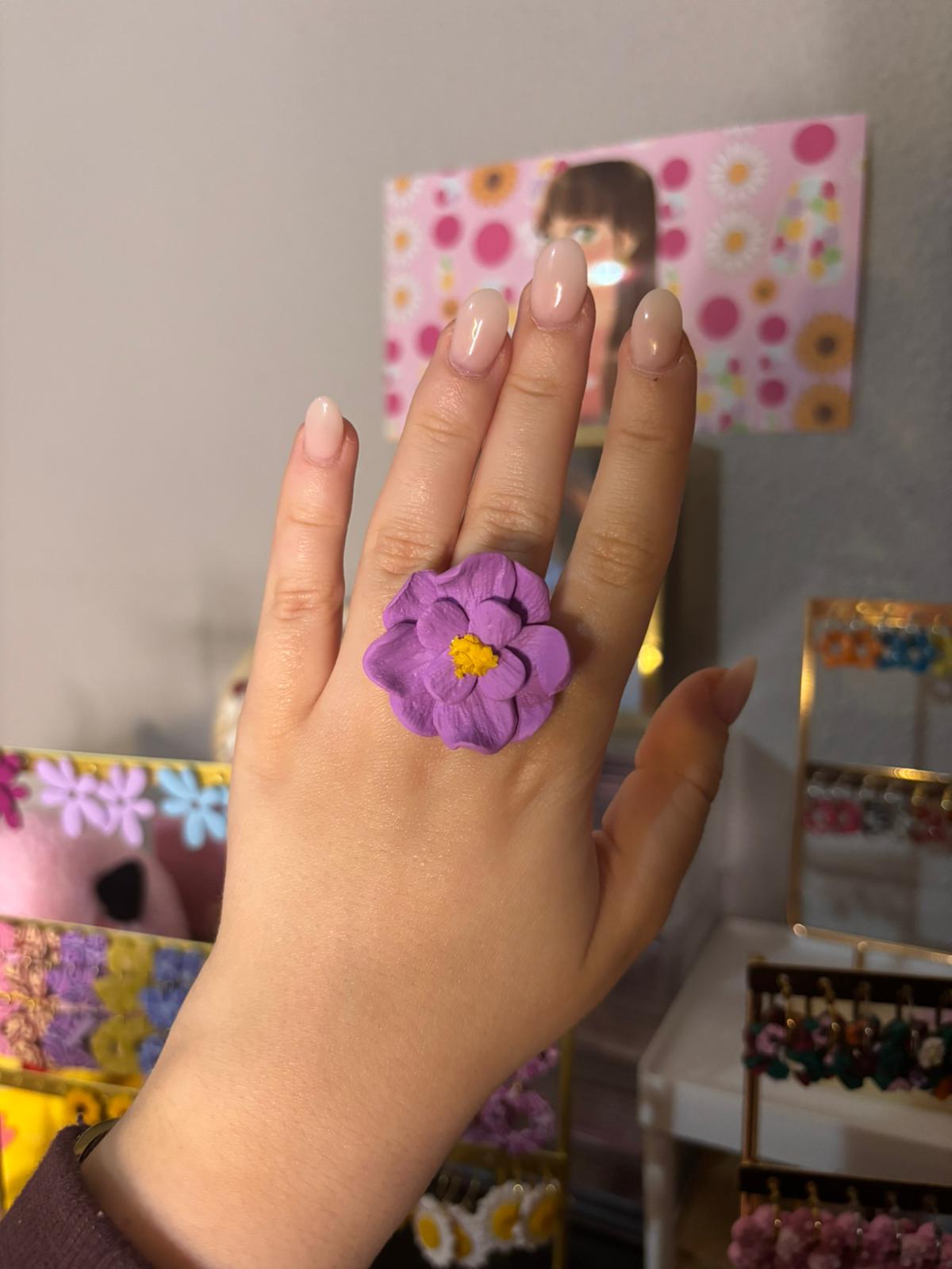 Anillo Amapola morado grande PLATEADO