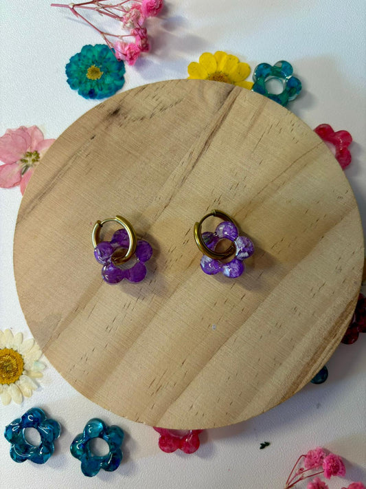 Flores de Hortensia y Gomphrena globosa morado