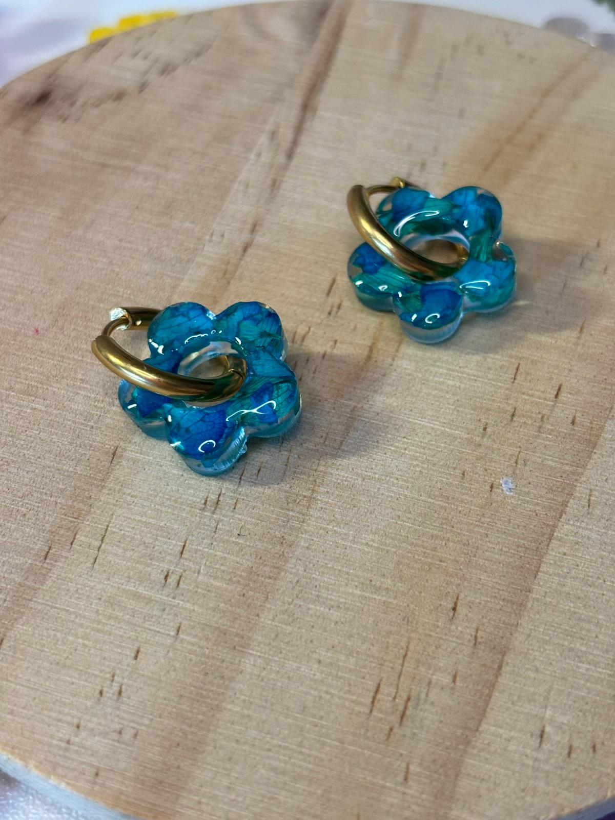 Flores de Hortensia y Nigella turquesa