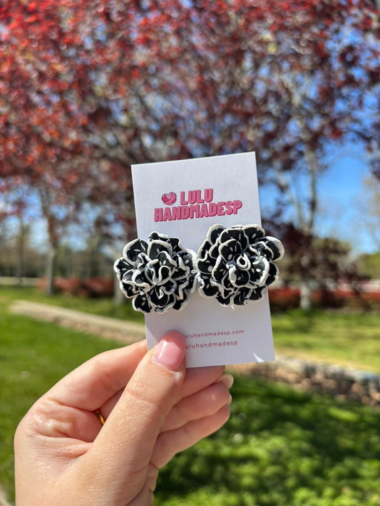 Azabache (Clavel negro y blanco)