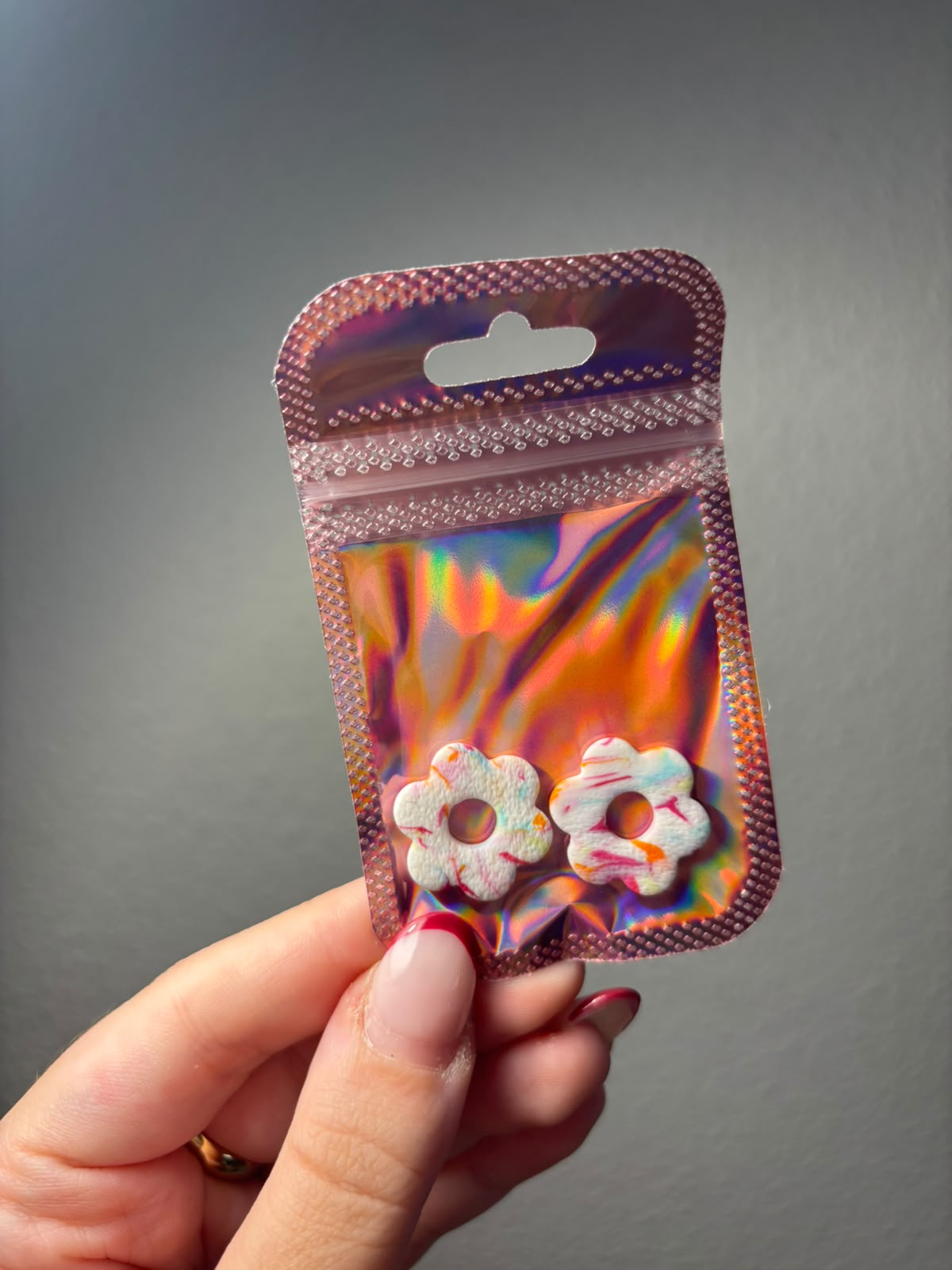 Charms multicolor fondo blanco