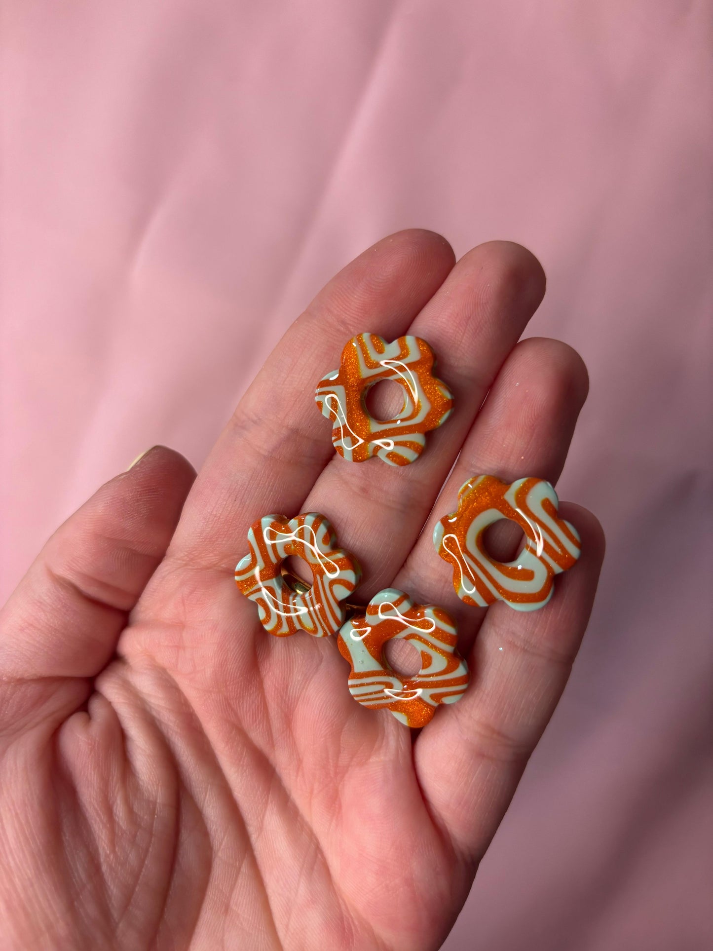 Charms ochentero (Showgirl edition)