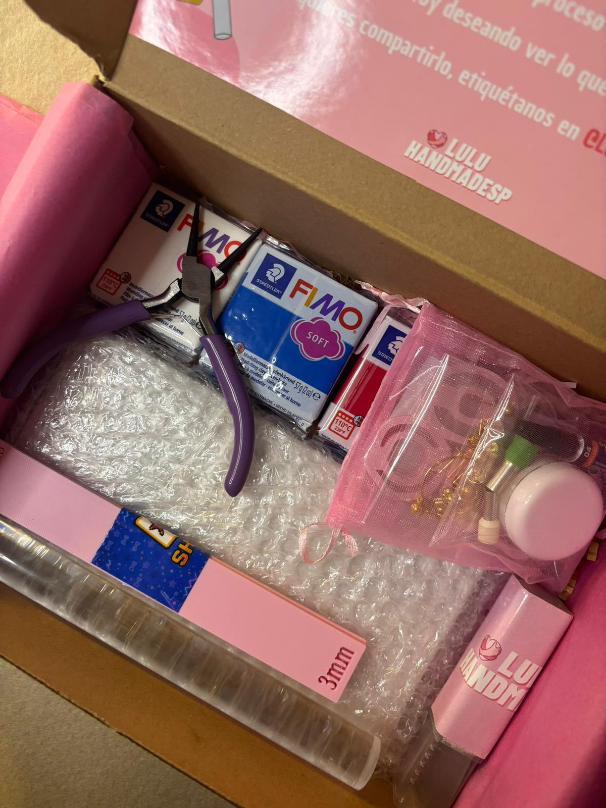 Kit - Crea tus pendientes (Arcilla polimérica)